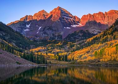 Maroon Bells in Autumn