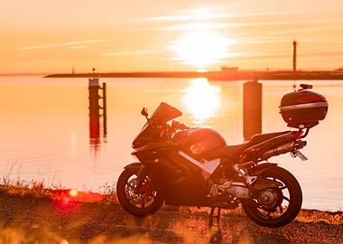 Honda VFR800 at Sunset by the Water