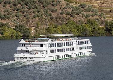 Sailing Through the Douro’s Serenity