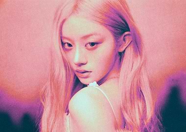 Minju ILLIT 'MAMIHLAPINATAPAI'