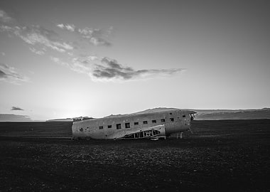 Sólheimasandur Wreck in Black & White