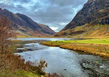 River and Lake Landscape in Glencoe