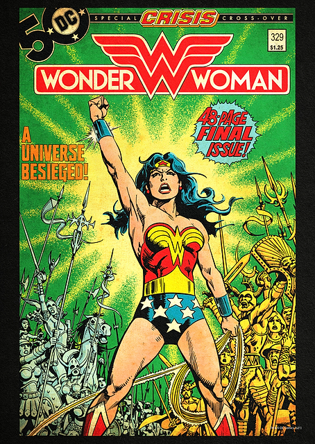 Wonder Woman leading an army / PLATINA