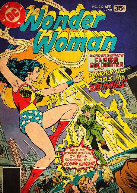 Wonder Woman Close Encounter / PLATINA