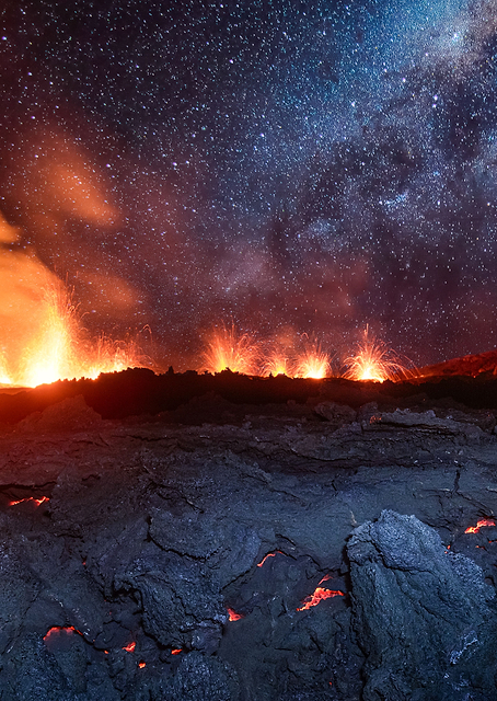 Fire and sky / PLATINA