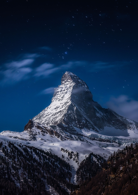 Full moon at Matterhorn 2 / PLATINA