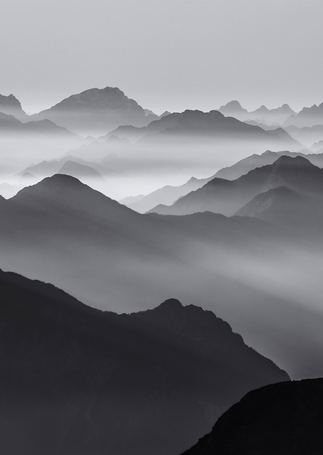 Mountain layers / PLATINA