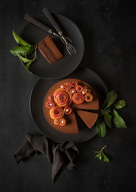 Chocolate and nectarine / PLATINA
