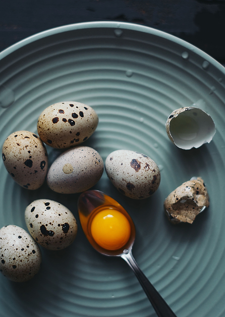Quail eggs / PLATINA