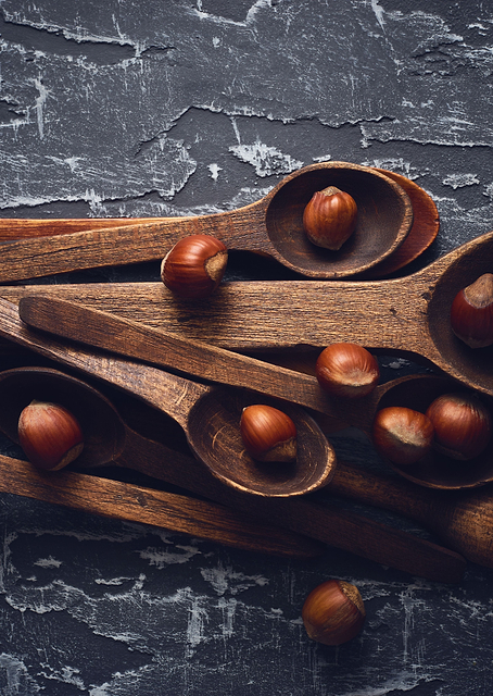 Hazelnuts / PLATINA