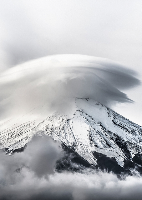 Umbrella cloud / PLATINA