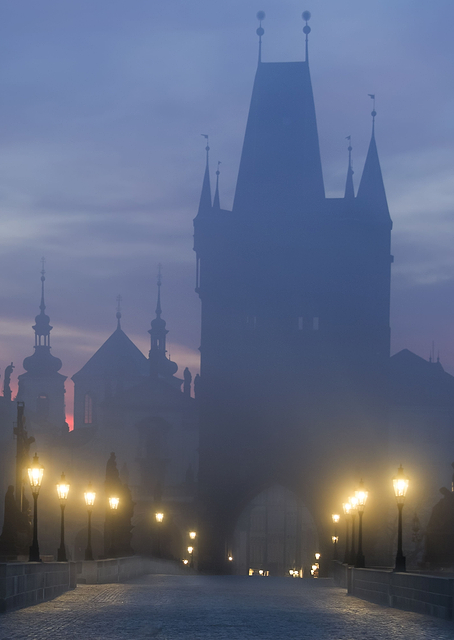 Prague is awakening / PLATINA