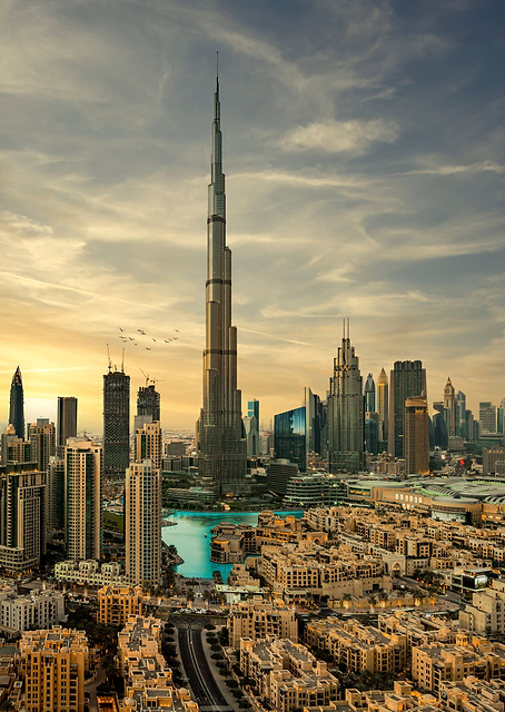 Downtown sunset view / PLATINA