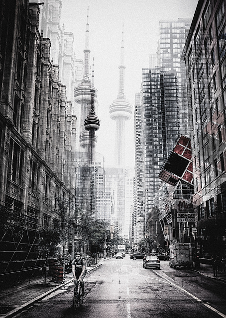 On the streets of Toronto / PLATINA