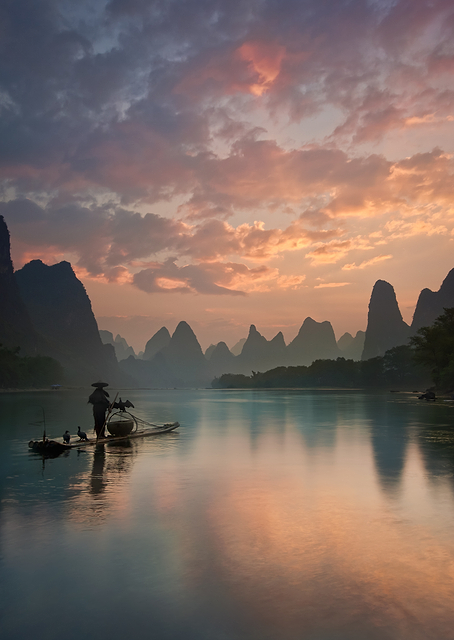 Li River Sunrise / PLATINA
