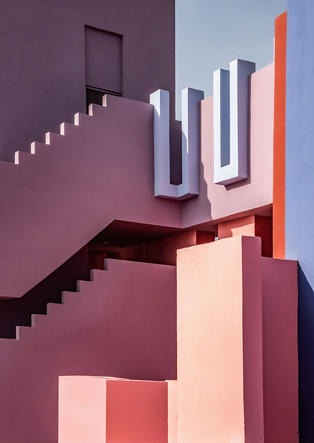 Abstract Staircase / PLATINA