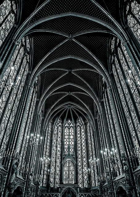 Gem of Gothic / PLATINA