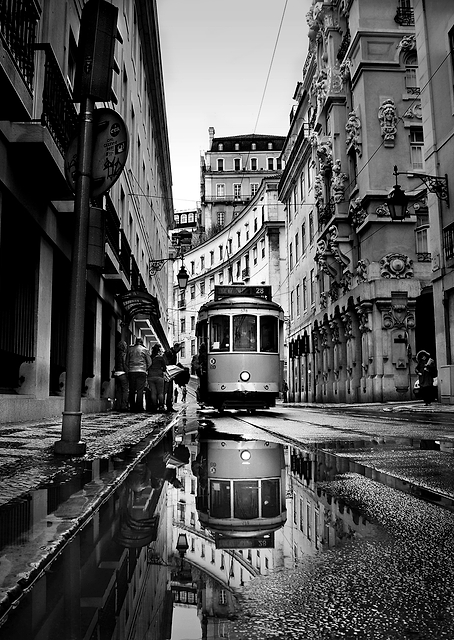 Rainy days in Lisbon / PLATINA