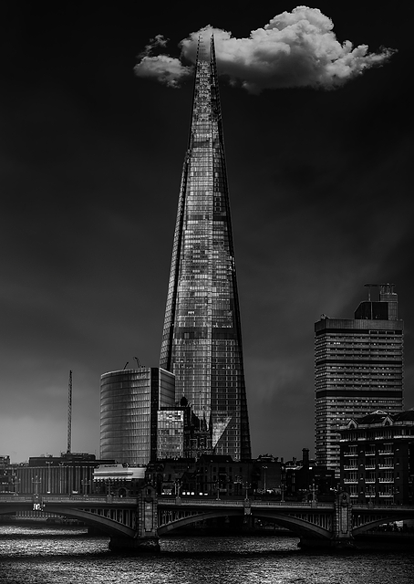 Over the Shard / PLATINA