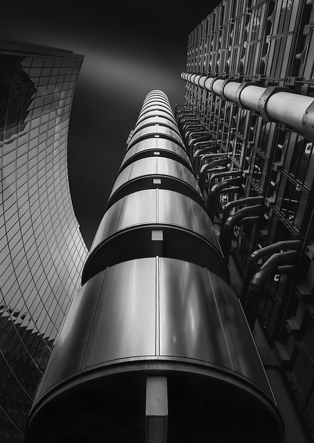 The Lloyds Experience / PLATINA