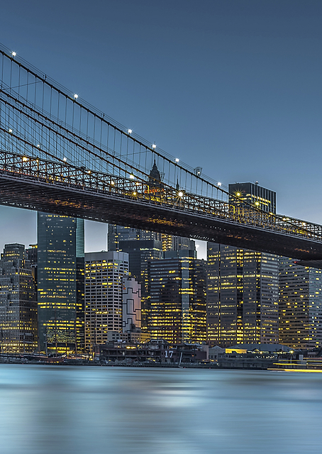 Blue Hour over Manhattan / PLATINA