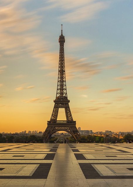 AMANECER EN TROCADERO / PLATINA