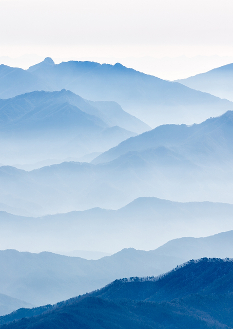 Misty Mountains / PLATINA