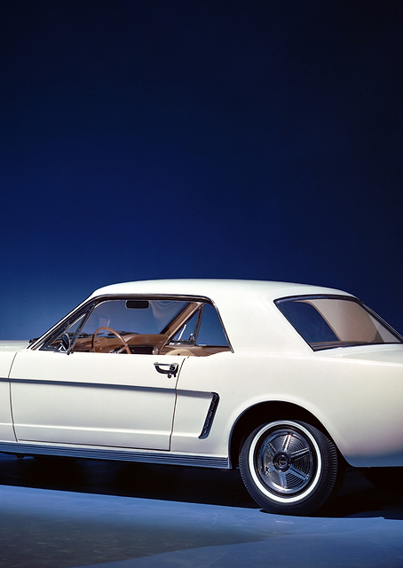 Ford Mustang / PLATINA