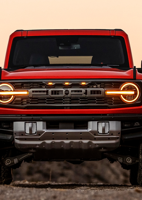 Ford Bronco / PLATINA