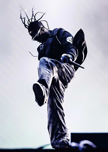 Travis Scott Performance / platina