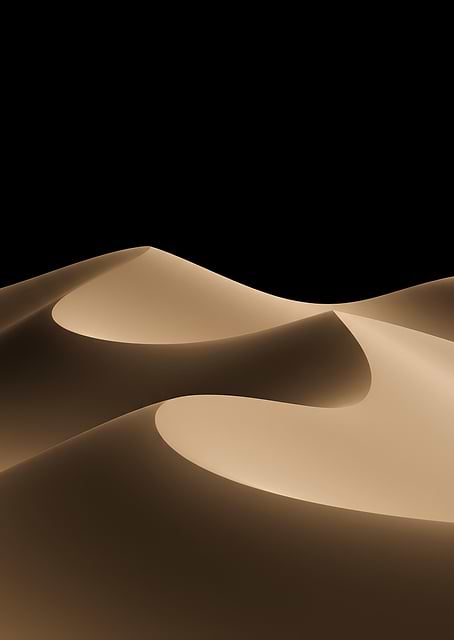 Minimalist Desert Sand Dunes / platina