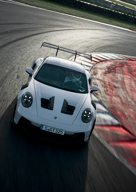 Track Dominance: Porsche GT3 RS / PLATINA