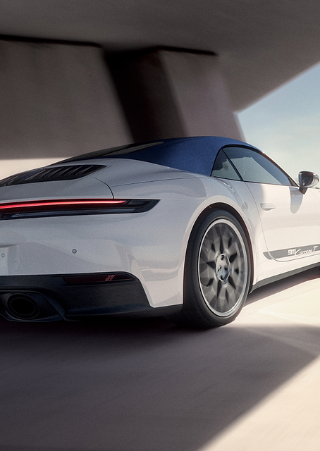 Porsche 911 Targa: Concrete Elegance / PLATINA