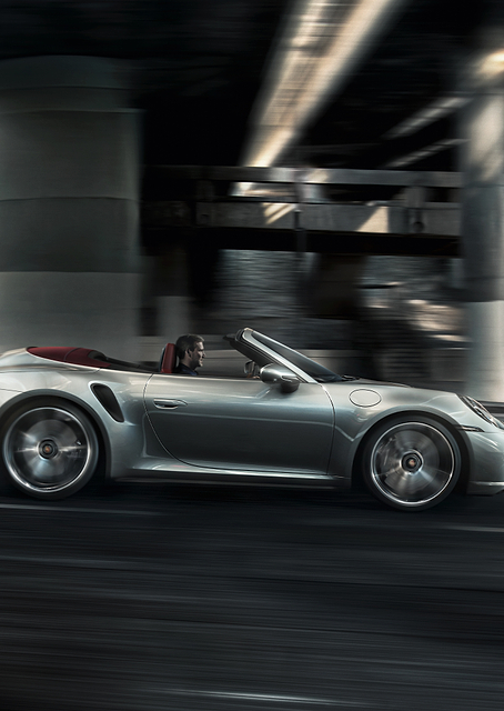 Porsche 911: Urban Speed and Style / PLATINA
