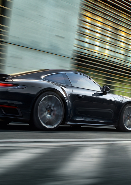 Black Porsche 911 Turbo S / PLATINA