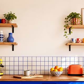 casual-kitchen slide thumbnail