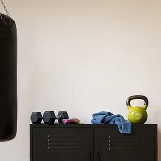 sport-home-gym slide thumbnail