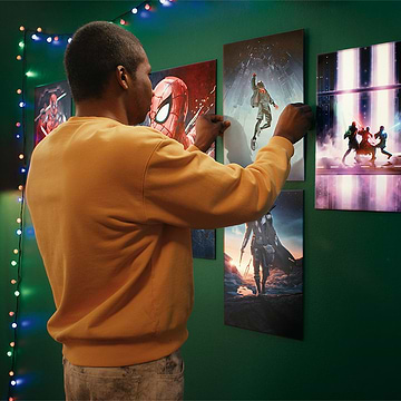 Metal poster: the gift that sticks